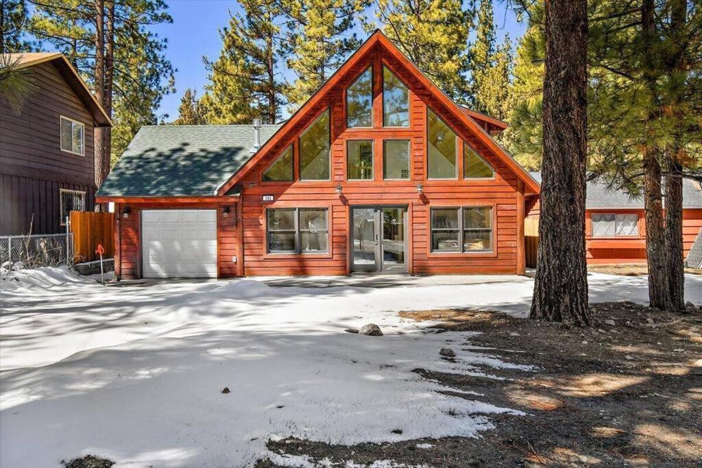 Modern Family Cabin Mins To Lake, Slopes & Hikes ビッグ・ベア・シティ エクステリア 写真